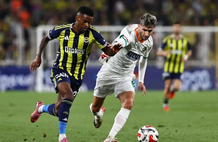 Тедесконың «Фенербахче» тізгініндегі алғашқы сүрінген сәті (видео)