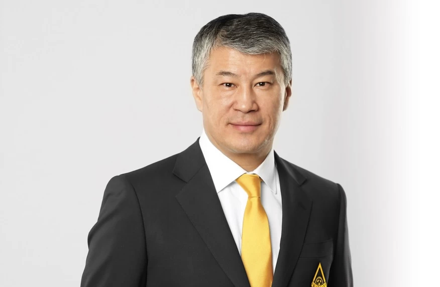 Қайрат Боранбаев Адиевтің құрамадағы тағдырына қатысты пікір айтты