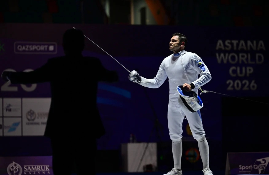 Астанада өткен Әлем кубогында шпагашы Руслан Курбанов күміс жүлде жеңіп алды