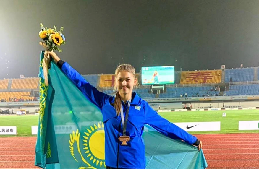 Елизавета Матвеева выиграла «бронзу» чемпионата Азии по прыжкам