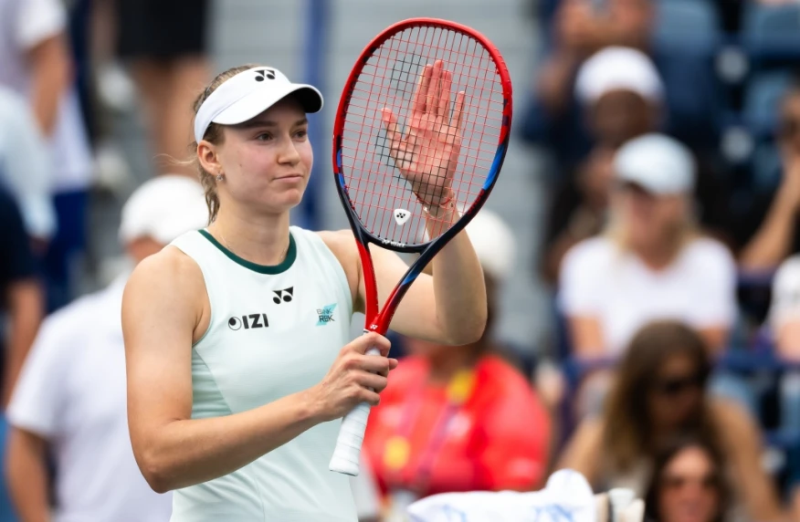 Елена Рыбакина вышла в четвертьфинал турнира WTA 1000 в Торонто