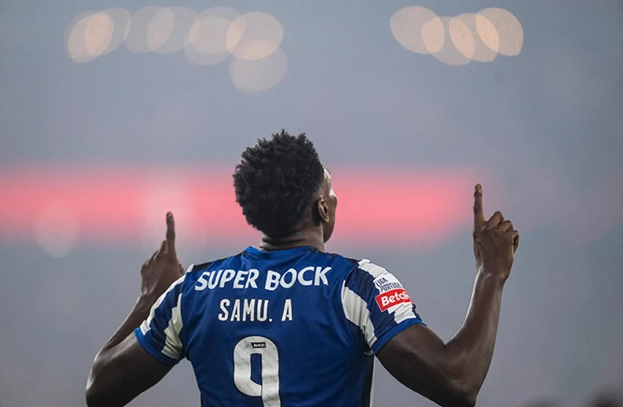 Гол Саму принес очередную победу Порту (видео)