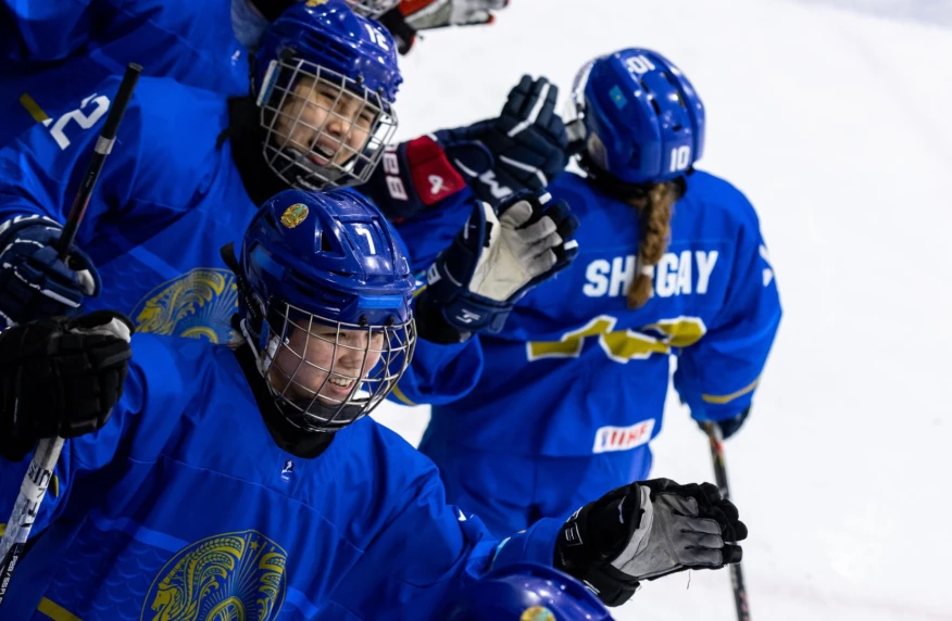 Қазақстан хоккейден әйелдер арасындағы әлем чемпионатында алғашқы жеңісіне қол жеткізді