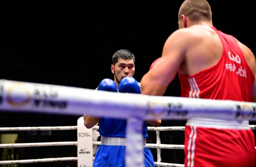 Балкибекова, Абикеева и Оралбай вышли в полуфинал ЧМ по боксу