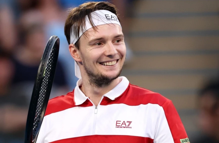 Александр Бублик пробился в четвертьфинал грунтового турнира ATP 250 в Швейцарии