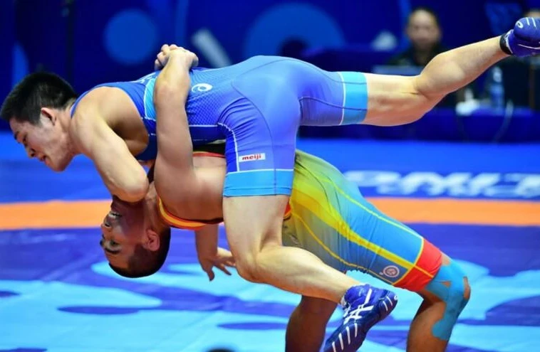 Сұлтанғали, Мәулікатов, Бержанов. «Классиктердің» Загребтегі Әлем чемпионатындағы белдесулердің тікелей эфирі