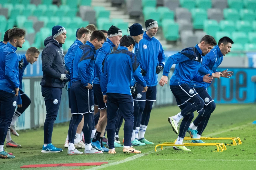 Сборная Казахстана проведет контрольную игру в ОАЭ