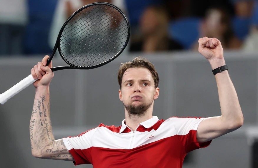 Александр Бублик вышел в третий круг Индиан-Уэллс