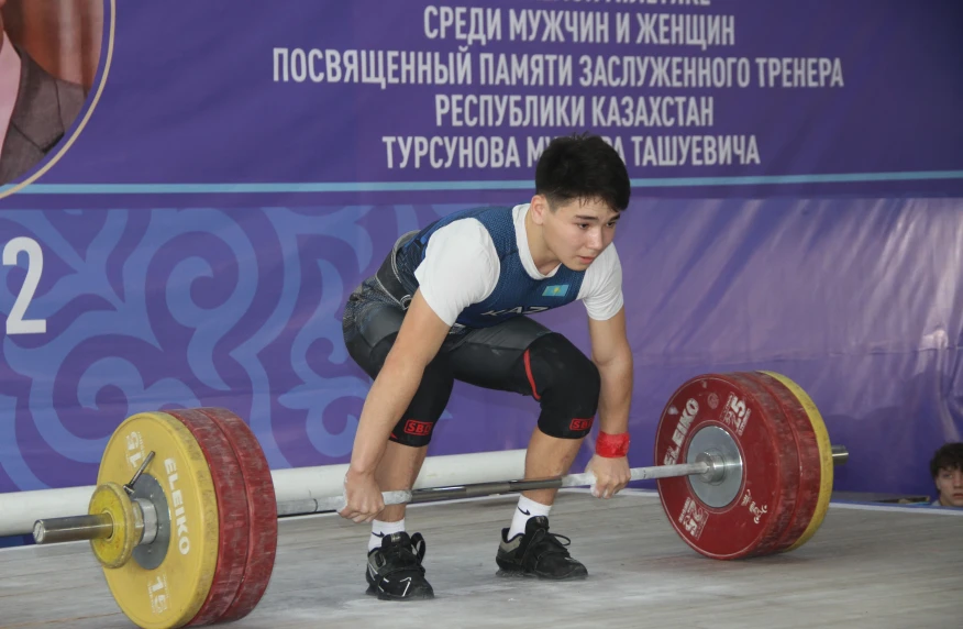 Ақжол Құрманбек ауыр атлетикадан Азия чемпионы атанды