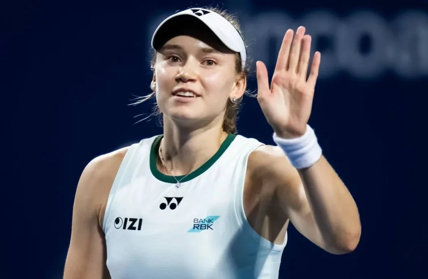Елена Рыбакина возглавила чемпионскую гонку WTA