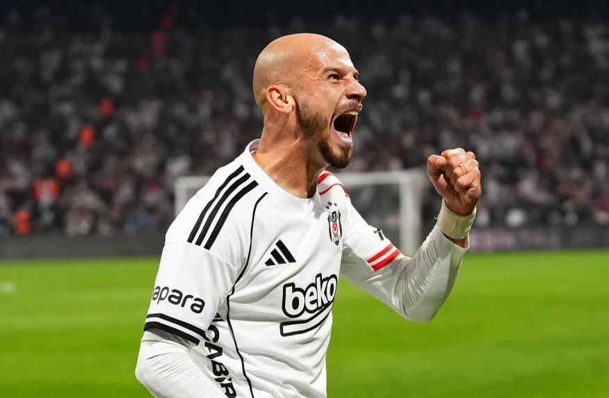 «Бешікташ» қатарынан екінші жеңісіне қол жеткізді (видео)