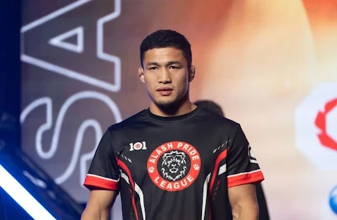 Құдайбергенов пен Таскет «Alash Pride» 115 турнирінің басты жекпе-жектерінде жеңіліп қалды (видео)