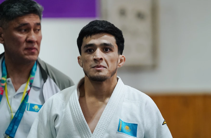 Шерзод Давлатов вышел в полуфинал ИИС