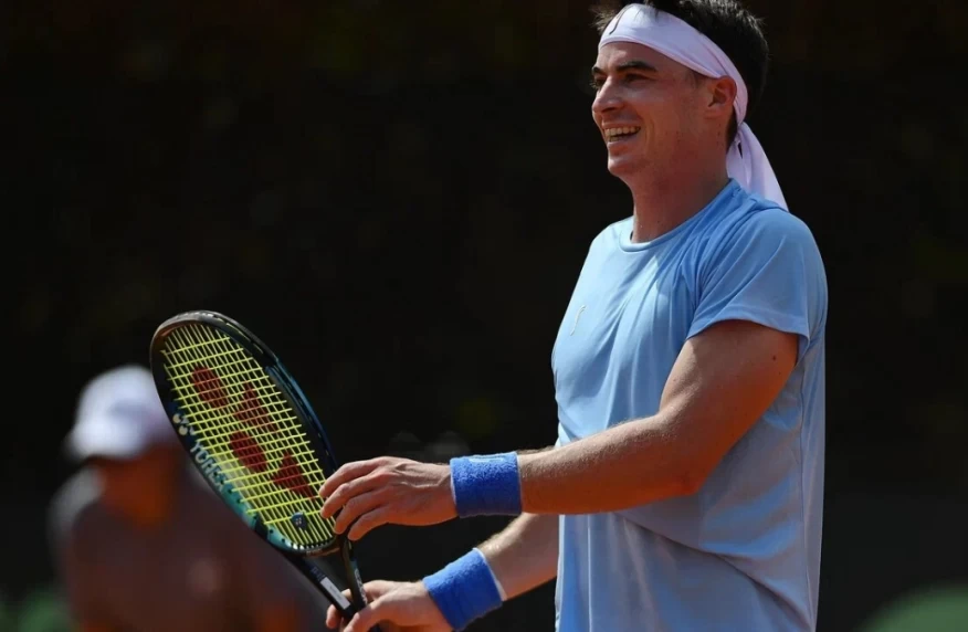 Скатов Италиядағы турнирді сәтті бастады