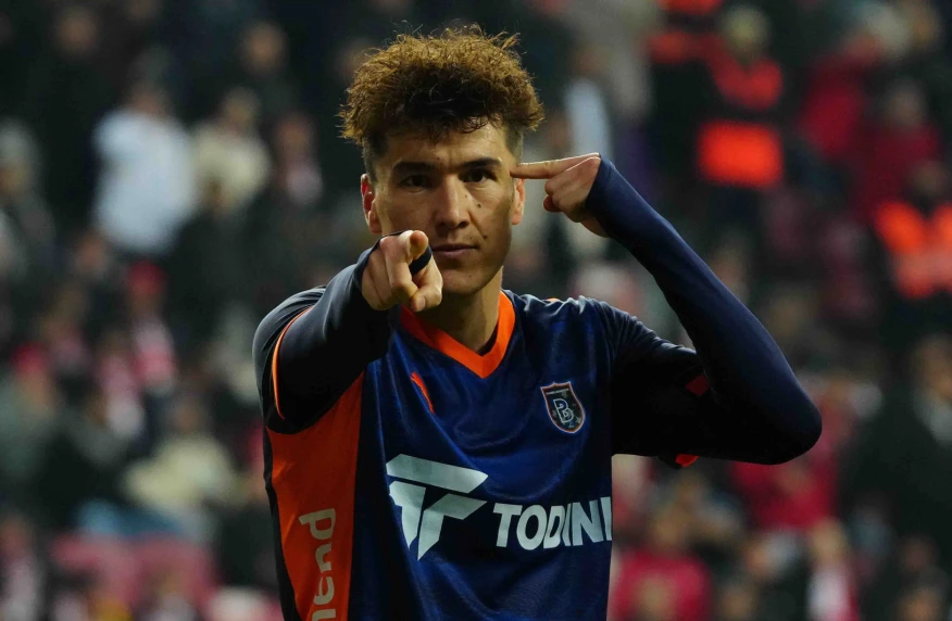 Ыстамбұлдық сынақ. «Ыстанбұл Башакшехир» — «Бешікташ» матчының тікелей трансляциясы