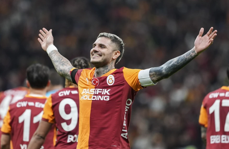 Хет-трик Икарди помог «Галатасараю» одержать победу (видео)