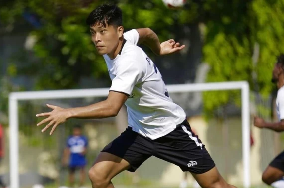 «Елімай» жапон ойыншысымен қоштасты