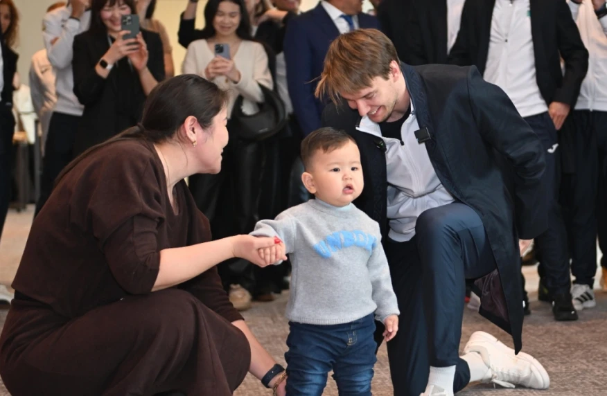 Александр Бублик тұсау кесу рәсімін өткізді