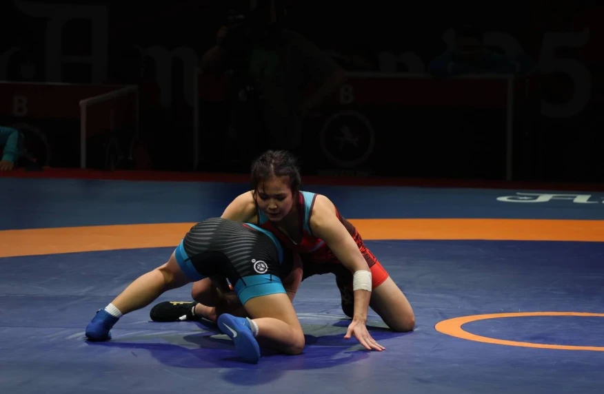 Второй день ЧРК. Классики и девушки. Где и во сколько смотреть