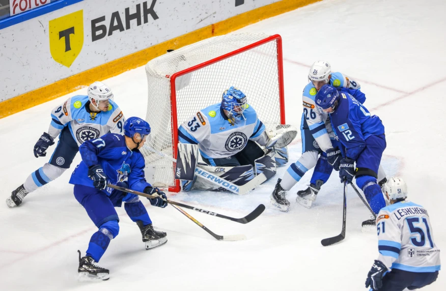 Барыс в третий раз в сезоне проиграл Сибири в серии буллитов