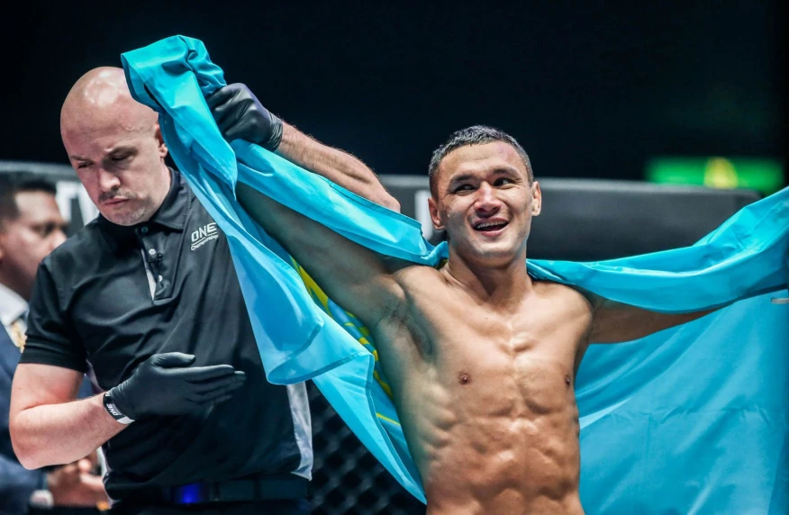 Қайрат Ахметовтың октагонға оралу мерзімі мен қарсыласы белгілі болды