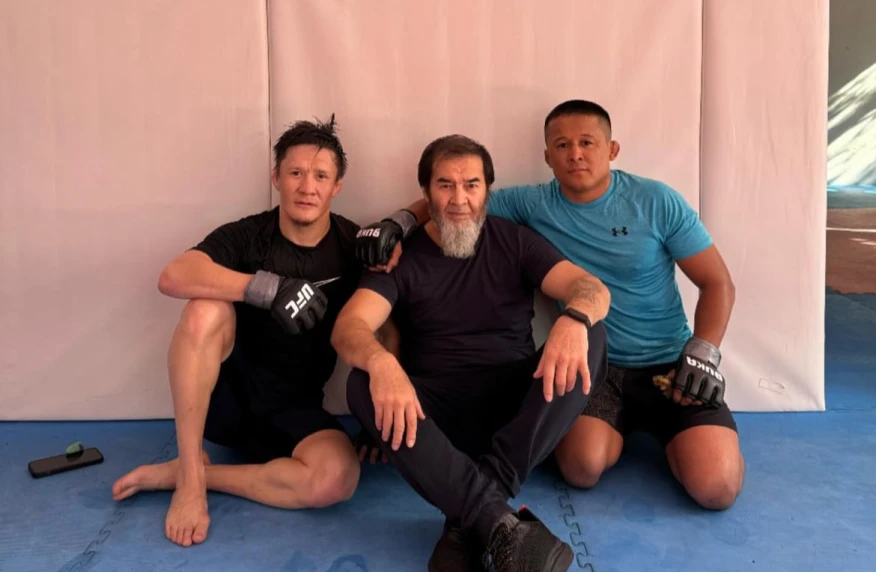 Айбек Шокпутов о бое Амангельды - Свищев: Соперник непростой