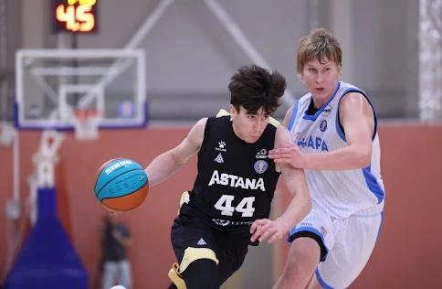 Захар Медовской - лучший по набору очков в мире за 11 ноября