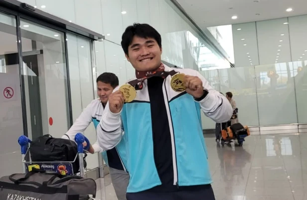 Емберды успешно дебютировал на взрослом ЧМ