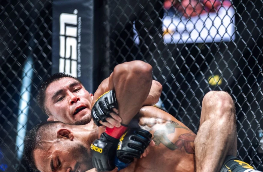 Дастан Амангельды победно дебютировал в лиге OKTAGON