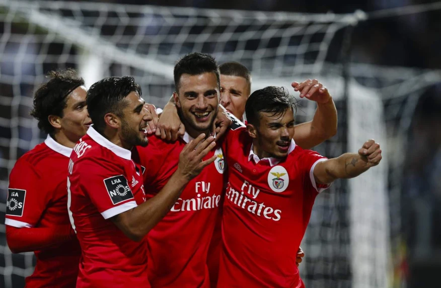 «Бүркіттер» дағдарыстағы «Виторияны» қабылдайды: «Бенфика» – «Витория Гимарайнш» матчының тікелей эфирі