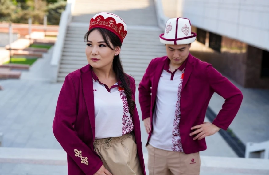 Кыргызстан показал парадную и спортивную форму своих спортсменов для участия во Всемирных играх кочевников в Астане (ФОТО)