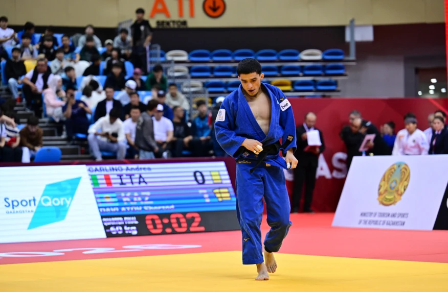 Дзюдоисты Шерзод Давлатов и Акылжан Жубатканов вышли в 1/4 финала Grand Slam в Лозанне