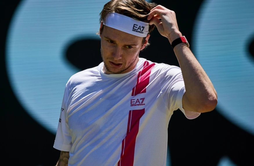 Александр Бублик проиграл на старте турнира ATP 500 в Галле