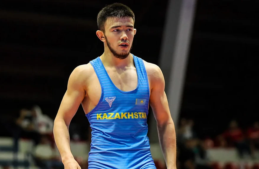 Казахстан взял первую медаль на ЧМ-2025 по борьбе (видео)