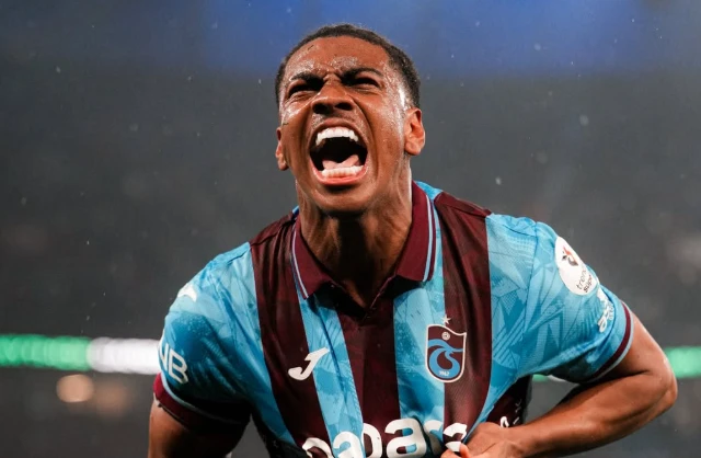 «Трабзонспор» сыграл в ничью с «Башакшехиром» (видео)