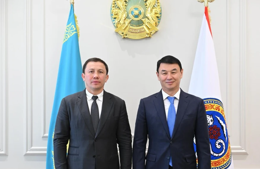 Геннадий Головкин провел встречу с акимом Алматы