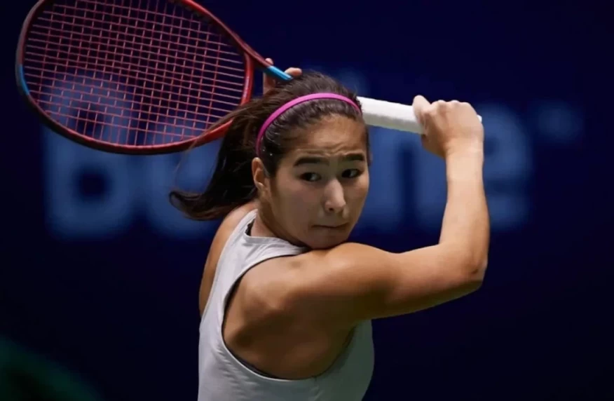 Жібек Құламбаева жартылай финалға шықты