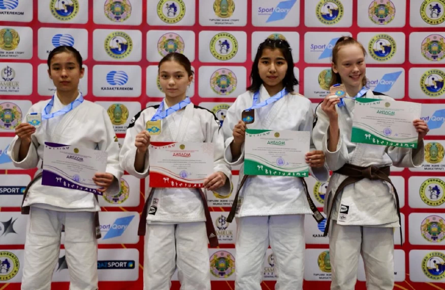 Түркістанда жасөспірімдер арасындағы үздік дзюдошылар анықталды