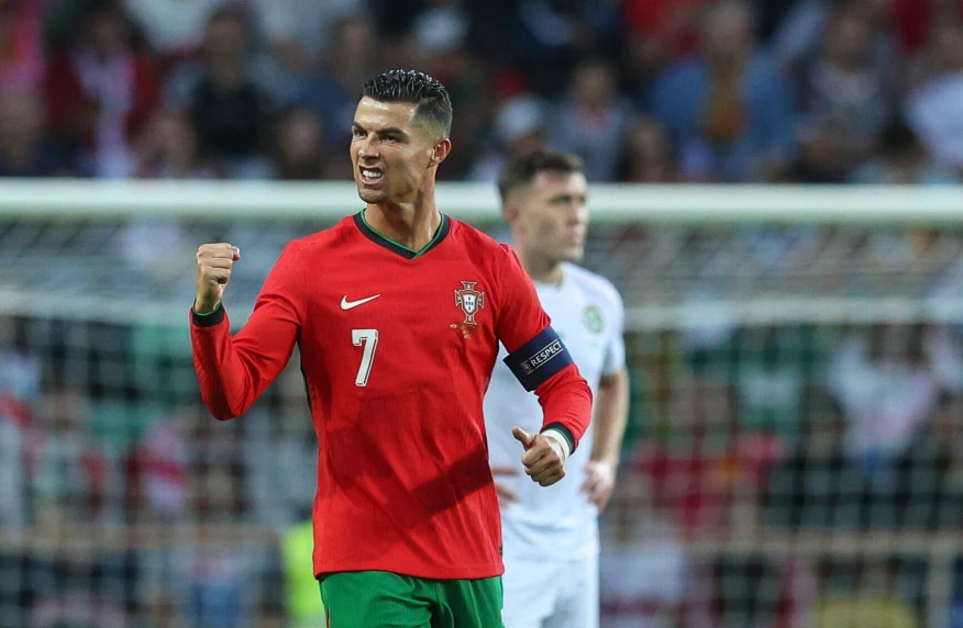 Роналду стал рекордсменом по числу матчей на высшем уровне