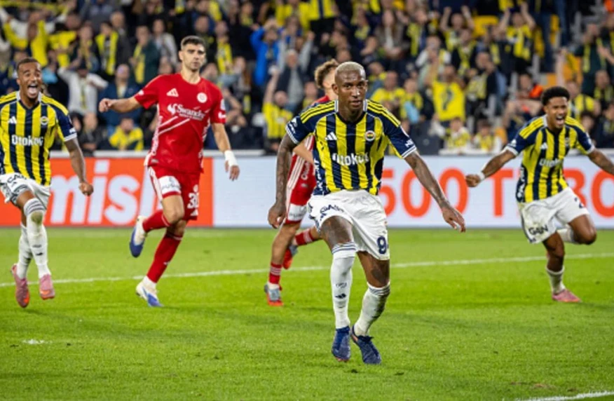 «Фенербахче» Түркия Суперлигасында екінші орынға көтерілді (видео)