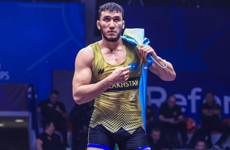 Ризабек Айтмухан будет бороться за бронзовую медаль чемпионата мира
