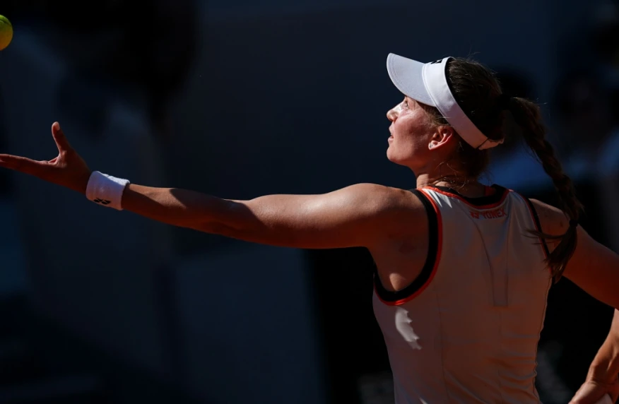 Елена Рыбакина вышла в четвертьфинал турнира WTA 500 в Лондоне