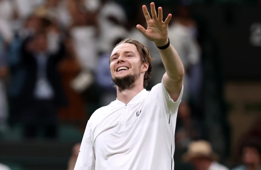 Александр Бублик вышел в полуфинал турнира ATP 250 в Китцбюэле