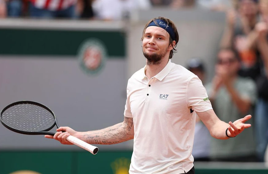 Бублик вернулся в ТОП-20 рейтинга АТР