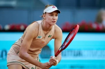 Рыбакина стартовала на турнире в Брисбене