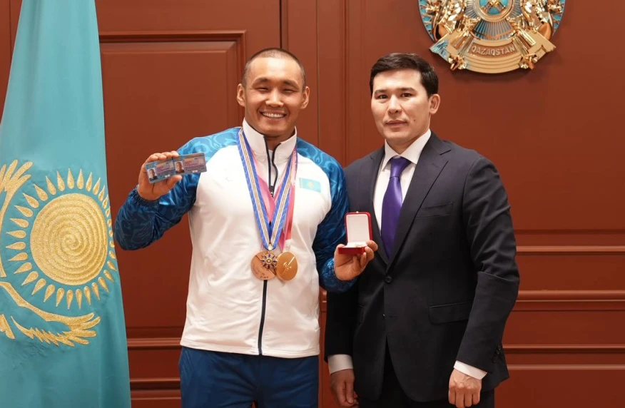 Ербол Хамитовқа «Қазақстанның еңбек сіңірген спорт шебері» атағы берілді