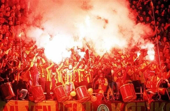 Межконтинентальное дерби Стамбула в эфире Sport+. Где и во сколько смотреть матч Фенербахче – Галатасарай