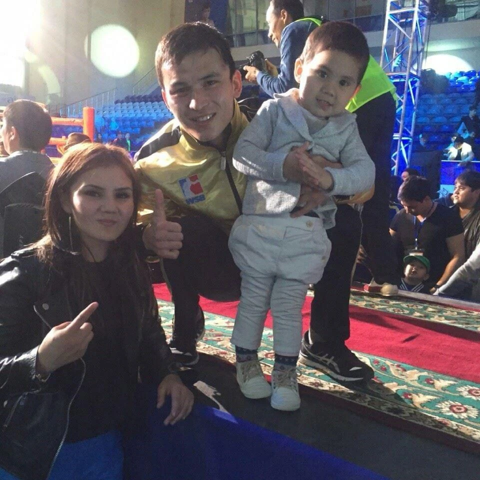 «Вернулась в бокс за мечтой». Чемпионка Казахстана возобновила карьеру после рождения пятерых детей и тренируется под руководством своего мужа — участника Олимпиады