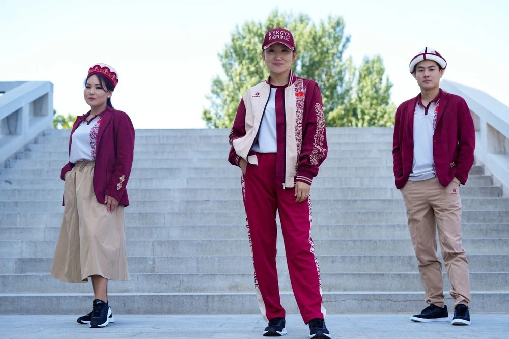 Кыргызстан показал парадную и спортивную форму своих спортсменов для участия во Всемирных играх кочевников в Астане (ФОТО)