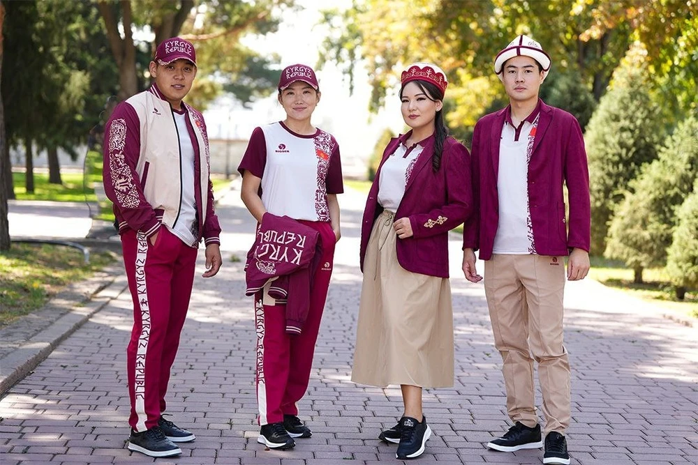 Кыргызстан показал парадную и спортивную форму своих спортсменов для участия во Всемирных играх кочевников в Астане (ФОТО)
